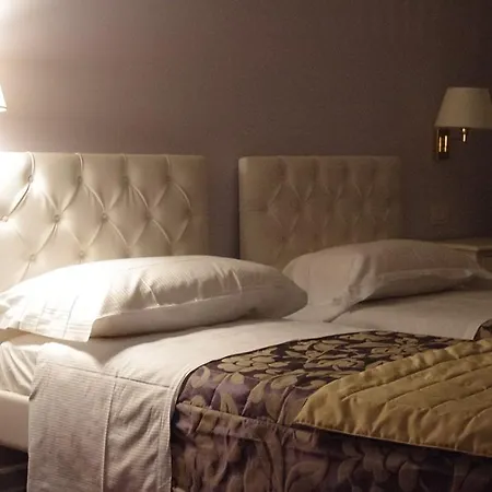Hotel Albergo Centrale 3*